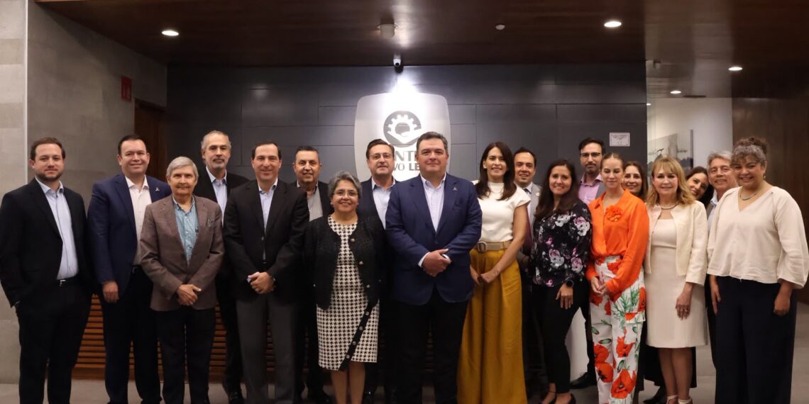 CAINTRA lleva agenda industrial a diálogo con Raquel Buenrostro