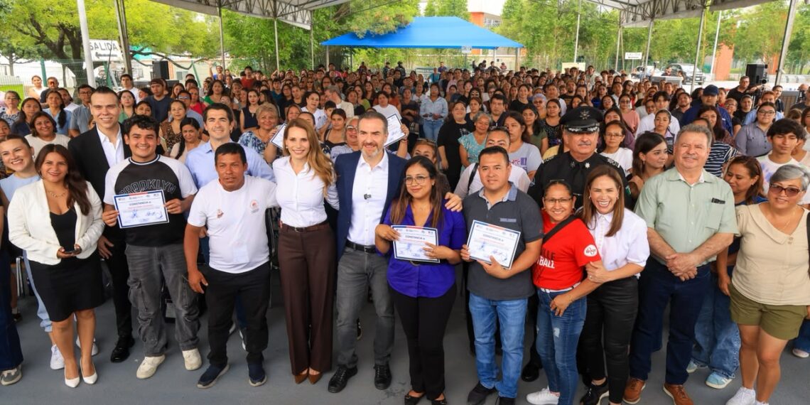 Más de mil 700 personas aprenden a conducir con Maneja Seguro