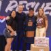 Adrián de la Garza y Gaby Oyervides celebran a papás regiomontanos con entrega de asadores