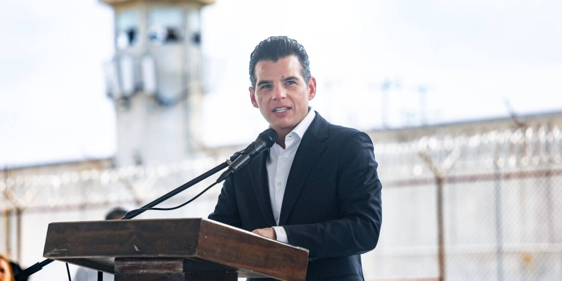 Miguel Flores fortalece reinserción social con bodas colectivas en el CERESO 1 Norte