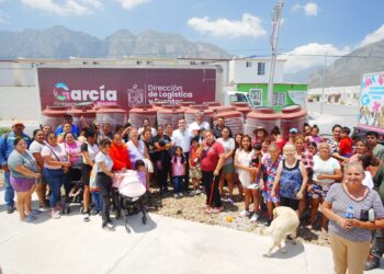 Manuel Guerra atiende desabasto de agua en García con operativo emergente
