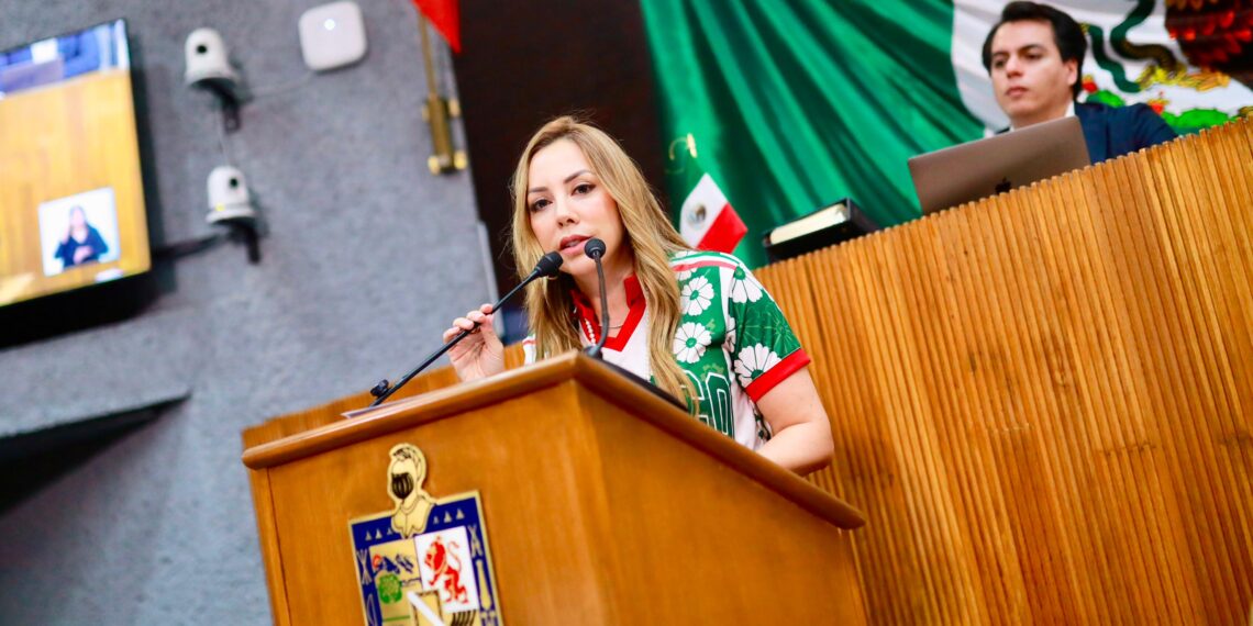 Perla Villarreal exige atender apagones y revisar transformadores en Monterrey