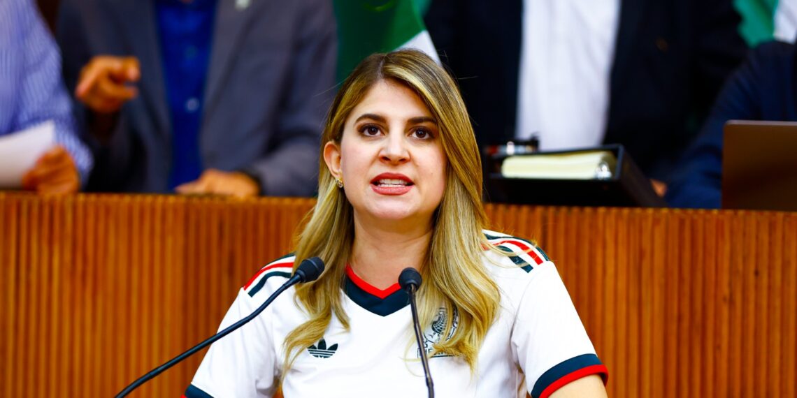 Melisa Peña exige a CFE atender apagones en Nuevo León