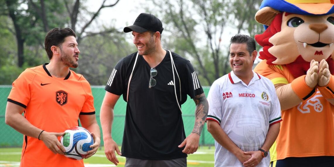 Samuel y Gignac anuncian la cancha 560 del programa «Ponte Nuevo, Ponte Mundial»