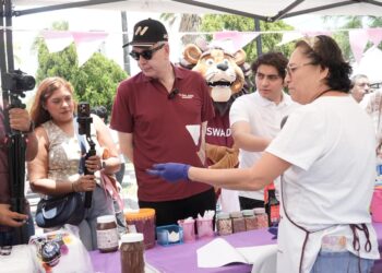 Waldo Fernández impulsa a mujeres emprendedoras