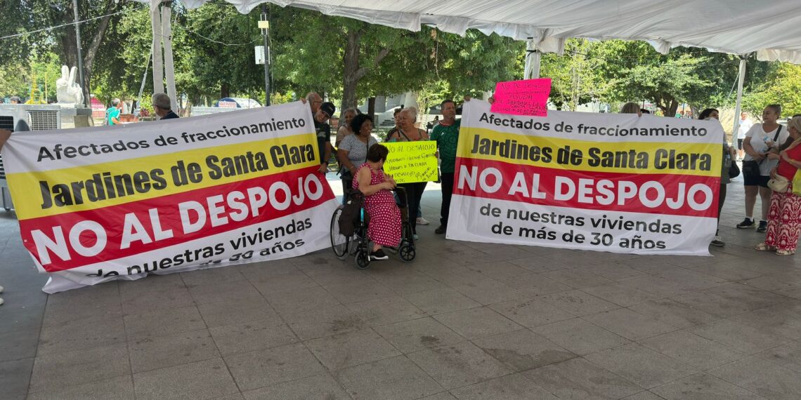 Autoridades atienden a vecinos afectados por presunto fraude inmobiliario en Guadalupe