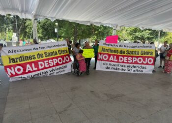 Autoridades atienden a vecinos afectados por presunto fraude inmobiliario en Guadalupe