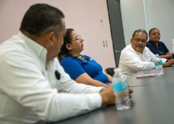 Andrés Mijes impulsa cambios en movilidad tras diálogo con transportistas