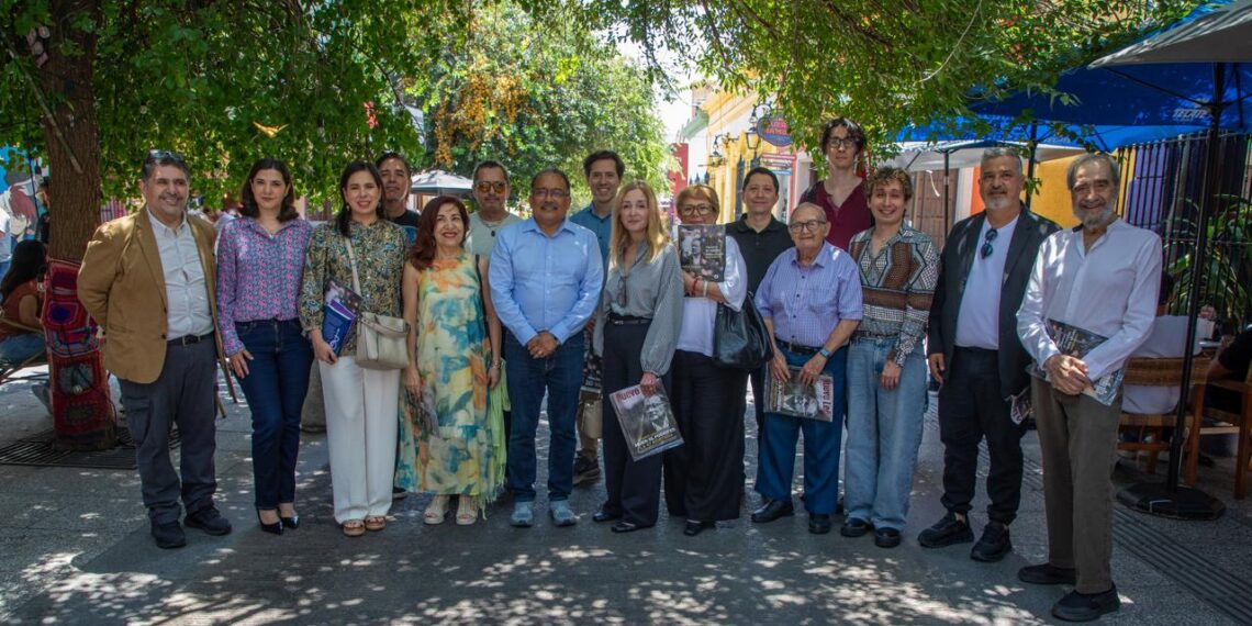 Andrés Mijes escucha a artistas y plantea fortalecer la cultura en Nuevo León