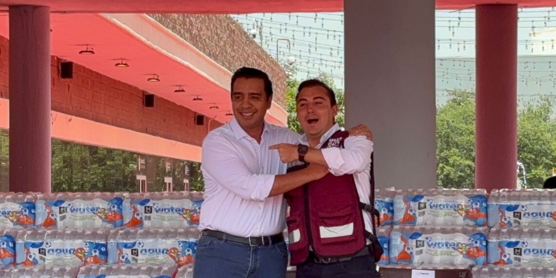 Santa Catarina y San Pedro envían apoyo con agua a García