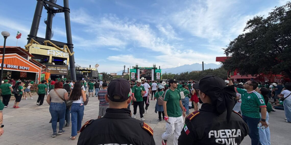 Concluye con saldo blanco operativo por partido entre México e Inglaterra