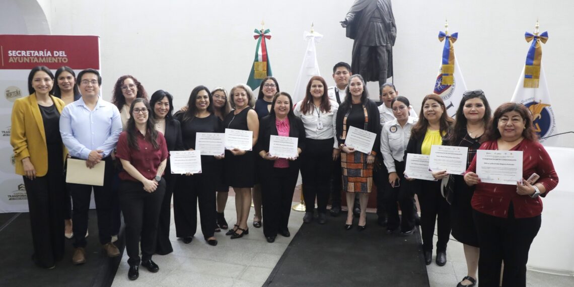 Escobedo fortalece la paz vecinal con capacitación en mediación