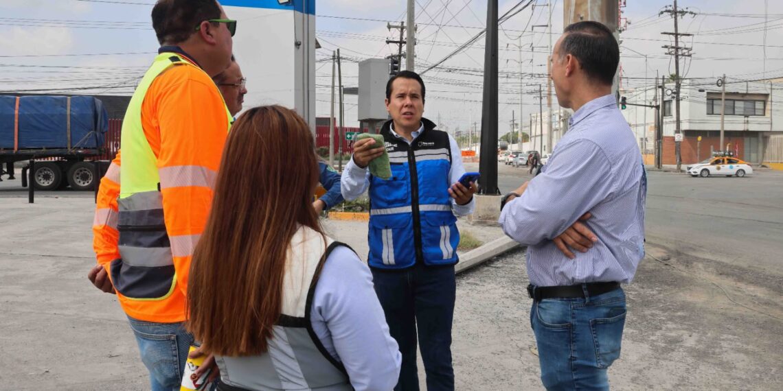 Daniel Carrillo supervisa trabajos de CFE en avenida Diego Díaz y analiza nuevo contraflujo vial