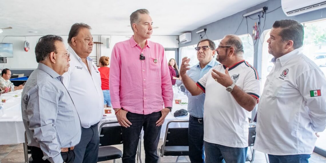 Waldo dialoga con líderes sobre necesidades de los trabajadores